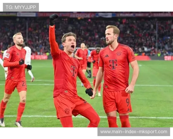 拜仁推进连续打穿密集防线